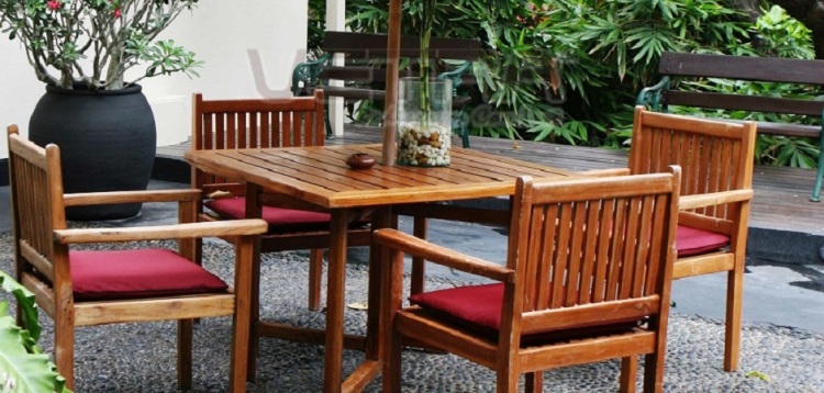 Outdoor furniture delhi